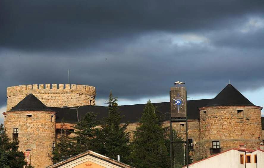 Apartamento Castilla Las Navas del Marqués Exterior foto